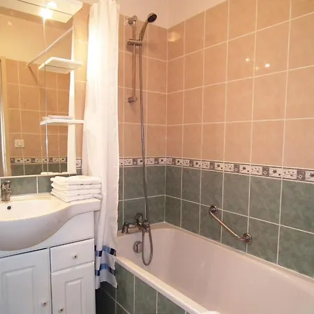 Domaene Mit Jacuzzi By Interhome * Gavaudun