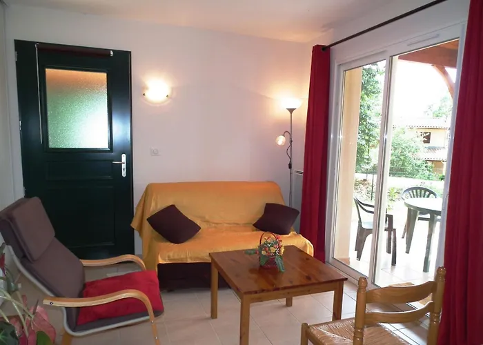 Domaene Mit Jacuzzi By Interhome * Gavaudun